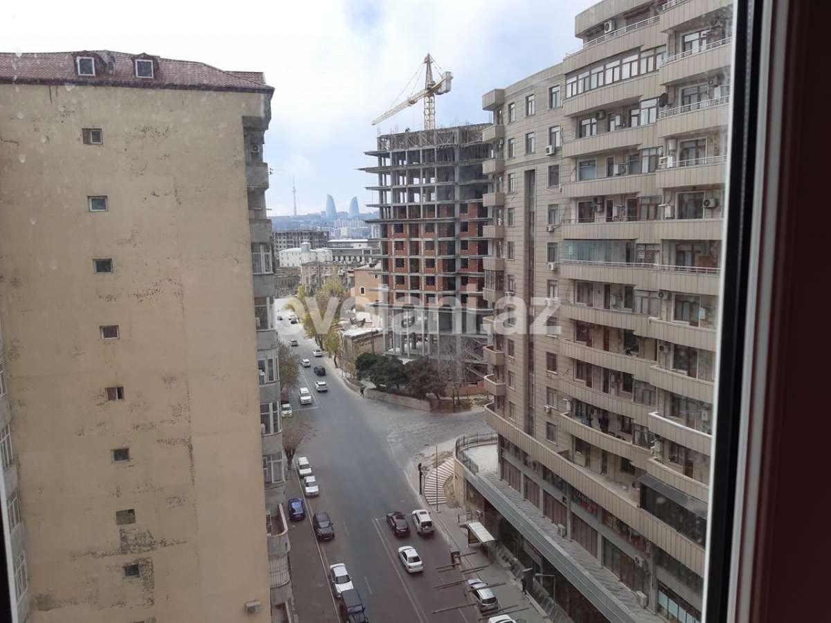 Satılır, yeni tikili, 3 otaqlı, 130 m², Bakı, Nərimanov r, 28 may m.
