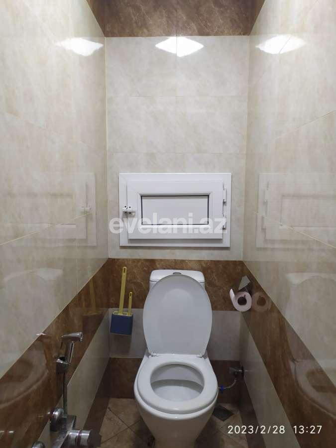 Satılır, köhnə tikili, 3 otaqlı, 85 m², Bakı, Binəqədi r, 8-ci mikrorayon q, Azadlıq prospekti m.