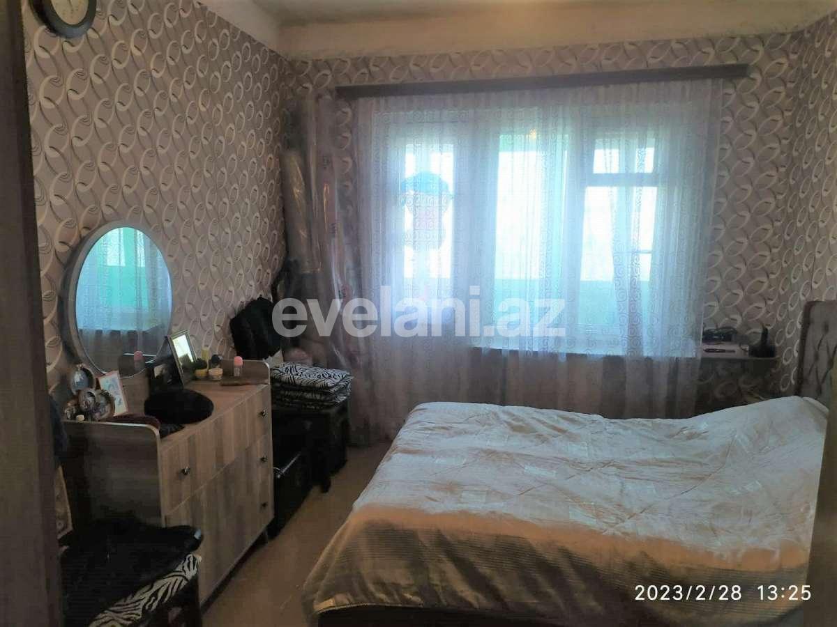 Satılır, köhnə tikili, 3 otaqlı, 85 m², Bakı, Binəqədi r, 8-ci mikrorayon q, Azadlıq prospekti m.