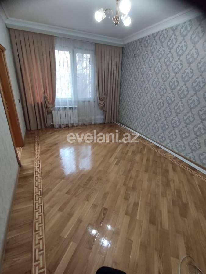 Satılır, köhnə tikili, 2 otaqlı, 45 m², Bakı, Nəsimi r, 1-ci mikrorayon q, Memar Əcəmi m.