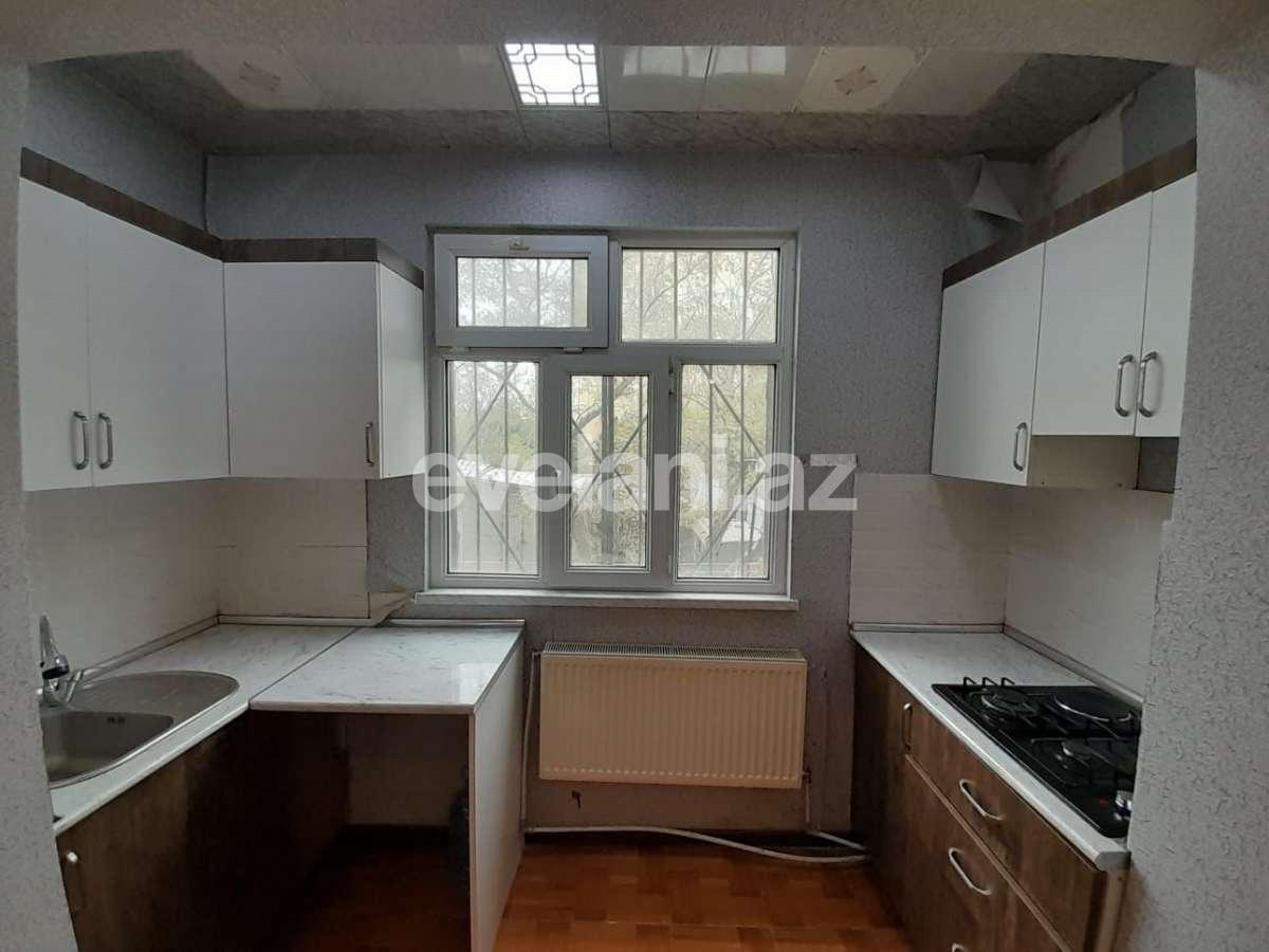 Satılır, köhnə tikili, 2 otaqlı, 45.99 m², Bakı, Binəqədi r, 9-cu mikrorayon q.