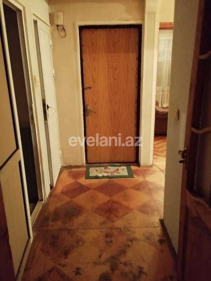 Satılır, köhnə tikili, 2 otaqlı, 60 m², Bakı, Binəqədi r, 9-cu mikrorayon q, Avtovağzal m.