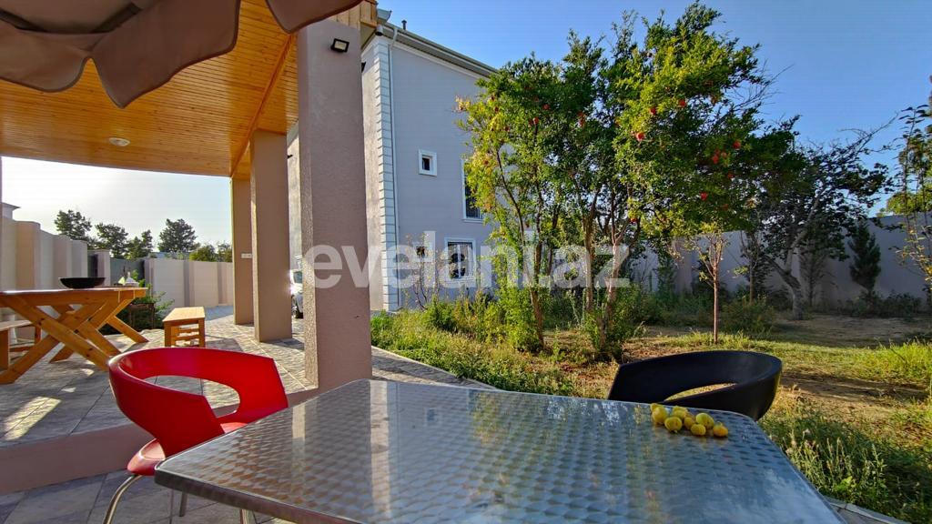 Satılır, həyət evi / bağ, 4 otaqlı, 240 m², Bakı, Abşeron r, Novxanı q.