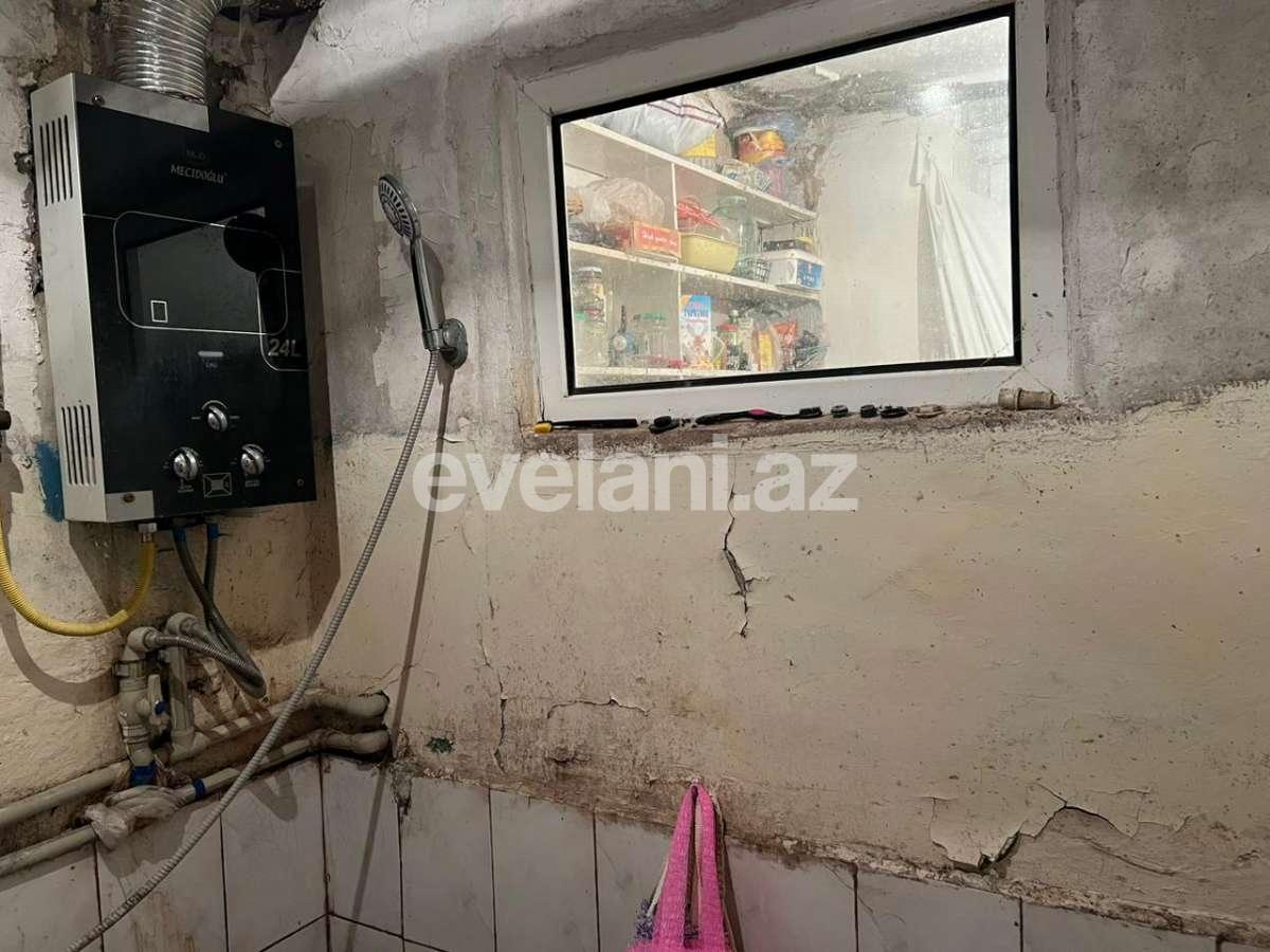 Sale, old building, 1 room, 32.5 m², Baku, Yasamal r, Yasamal d, Elmlar Akademiyası m.