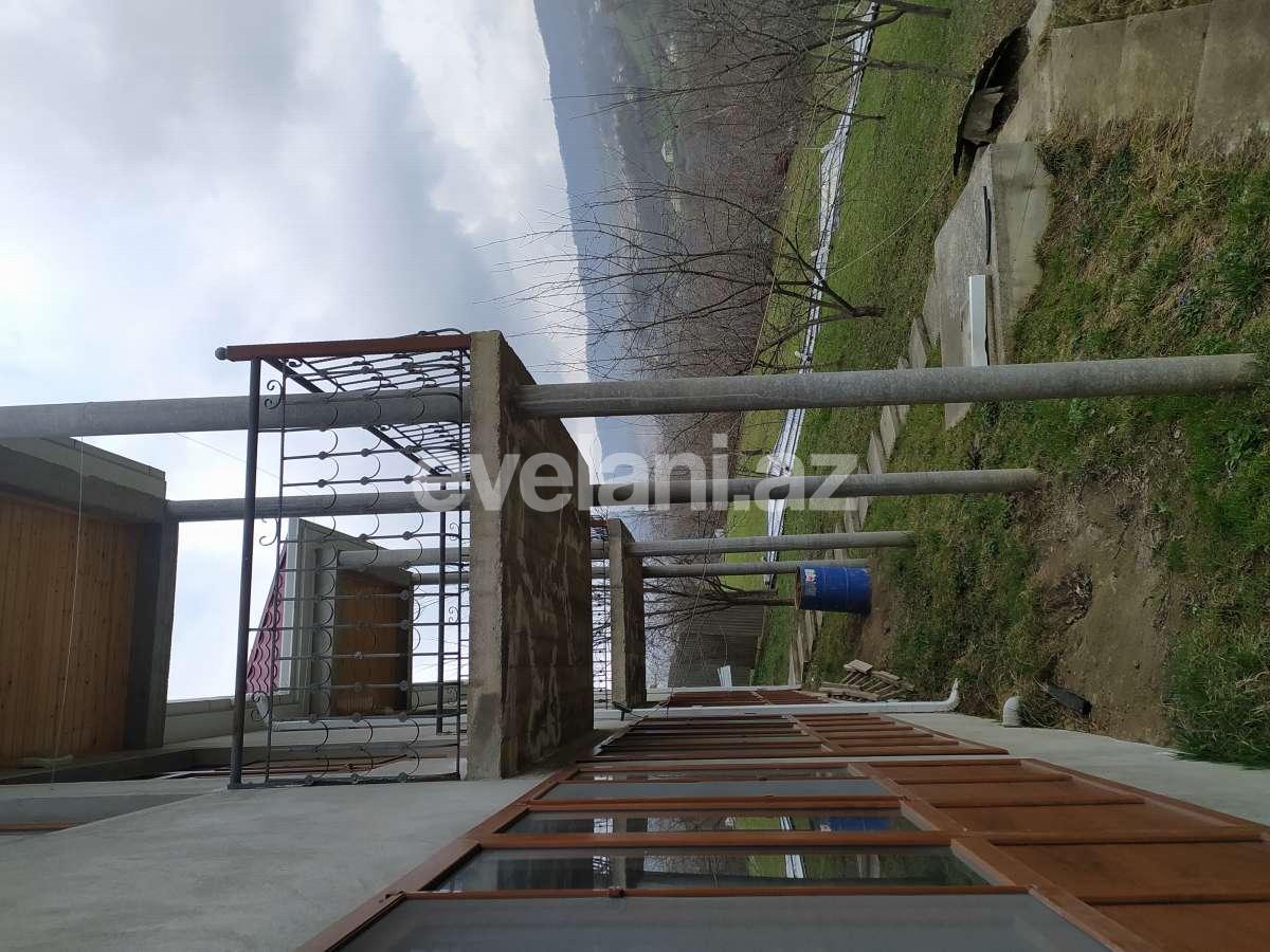 Satılır, həyət evi / bağ, 4 otaqlı, 180 m², Quba