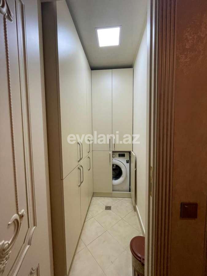 Satılır, yeni tikili, 3 otaqlı, 118 m², Bakı, Binəqədi r, 8-ci mikrorayon q, Azadlıq prospekti m.