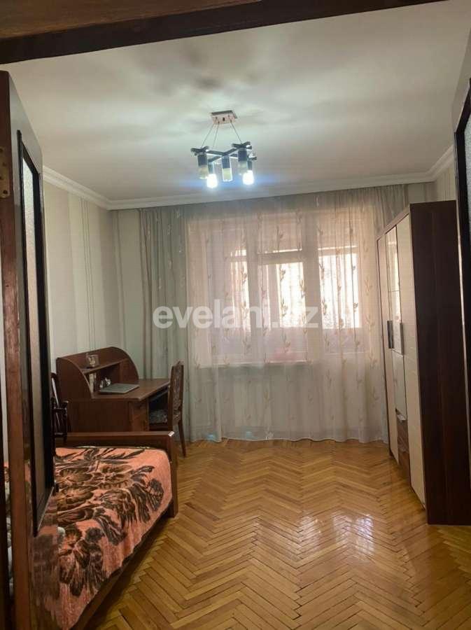Rent, old building, 4 room, 110 m², Baku, Yasamal r, Elmlar Akademiyası m.