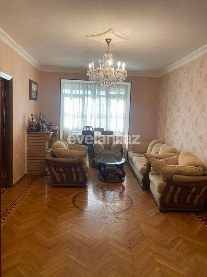 Rent, old building, 4 room, 110 m², Baku, Yasamal r, Elmlar Akademiyası m.