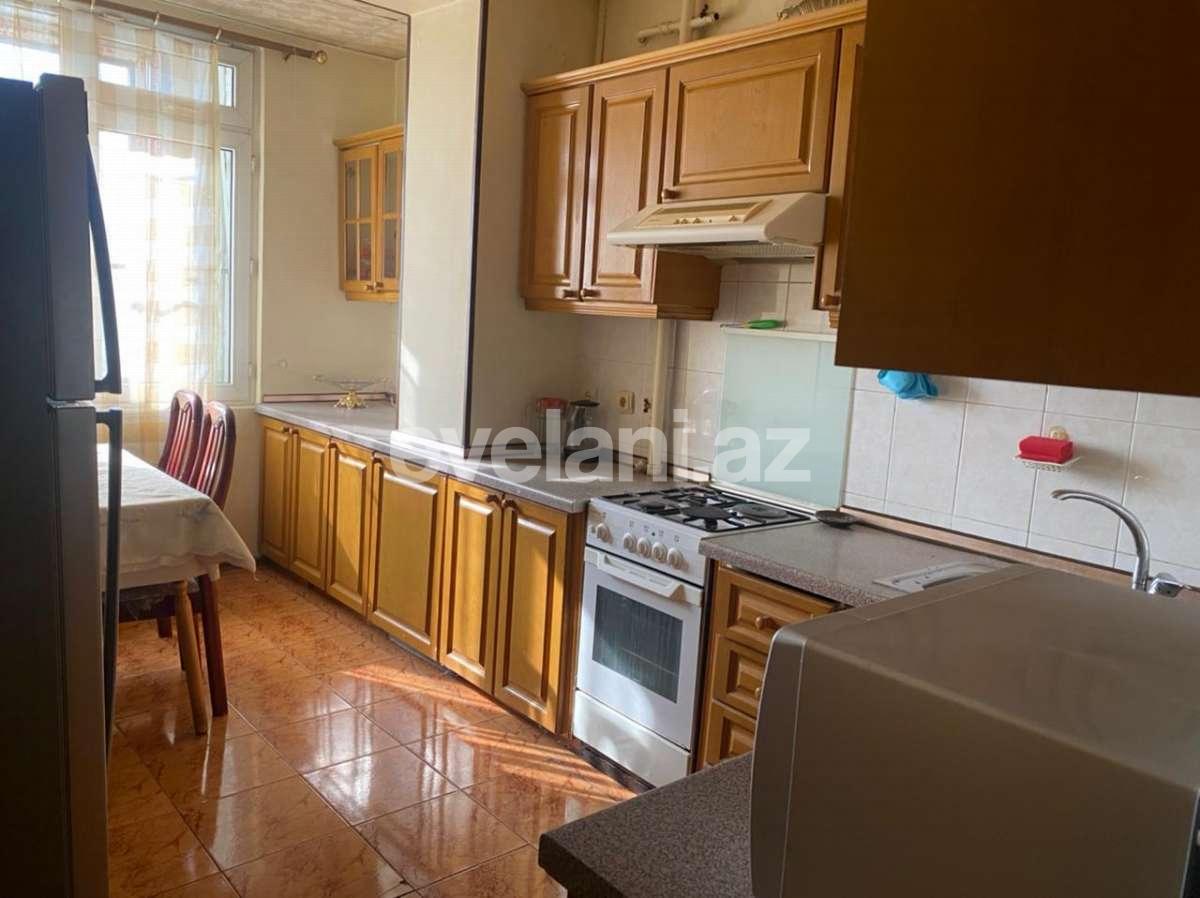 Rent, old building, 4 room, 110 m², Baku, Yasamal r, Elmlar Akademiyası m.