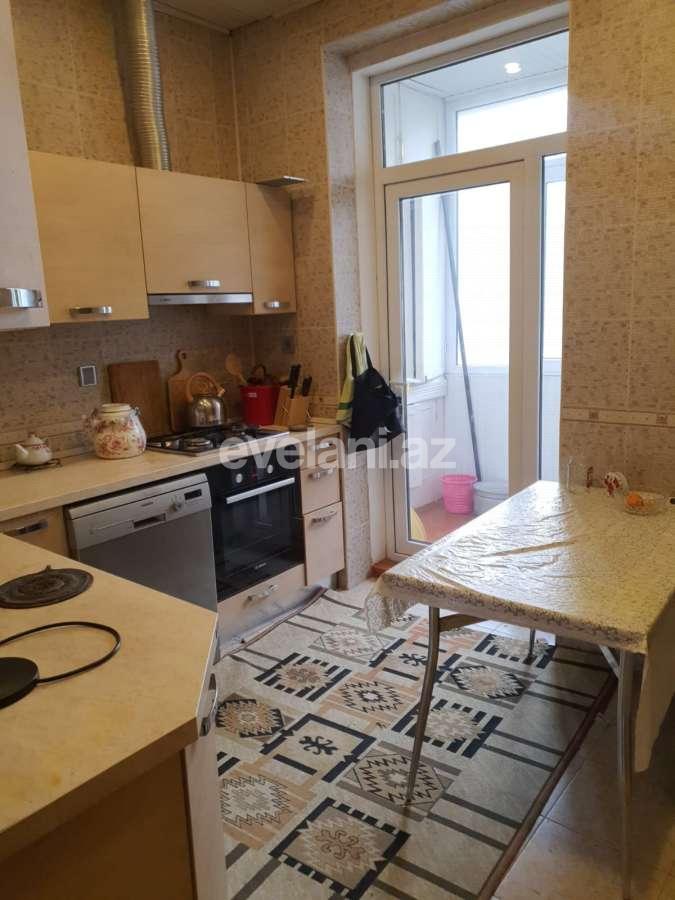 Kirayə verilir, köhnə tikili, 3 otaqlı, 82 m², Bakı, Səbail r, Sahil m.