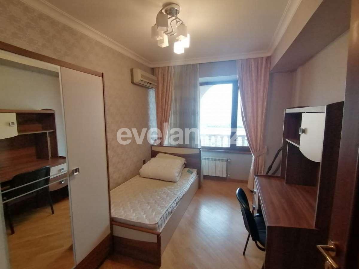 Rent, old building, 3 room, 108 m², Baku, Nasimi r, Sahil m.