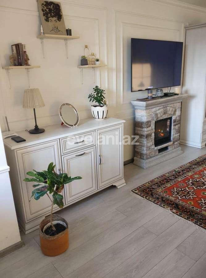 Satılır, köhnə tikili, 2 otaqlı, 58 m², Bakı, Yasamal r, Elmlər Akademiyası m.