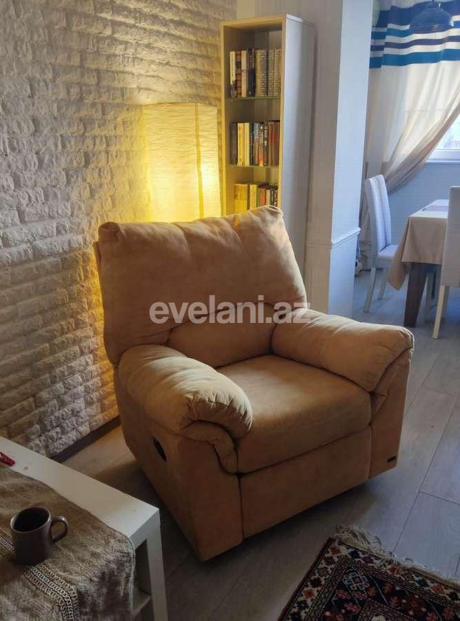 Satılır, köhnə tikili, 2 otaqlı, 58 m², Bakı, Yasamal r, Elmlər Akademiyası m.