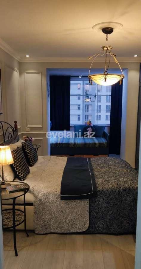 Satılır, köhnə tikili, 2 otaqlı, 58 m², Bakı, Yasamal r, Elmlər Akademiyası m.