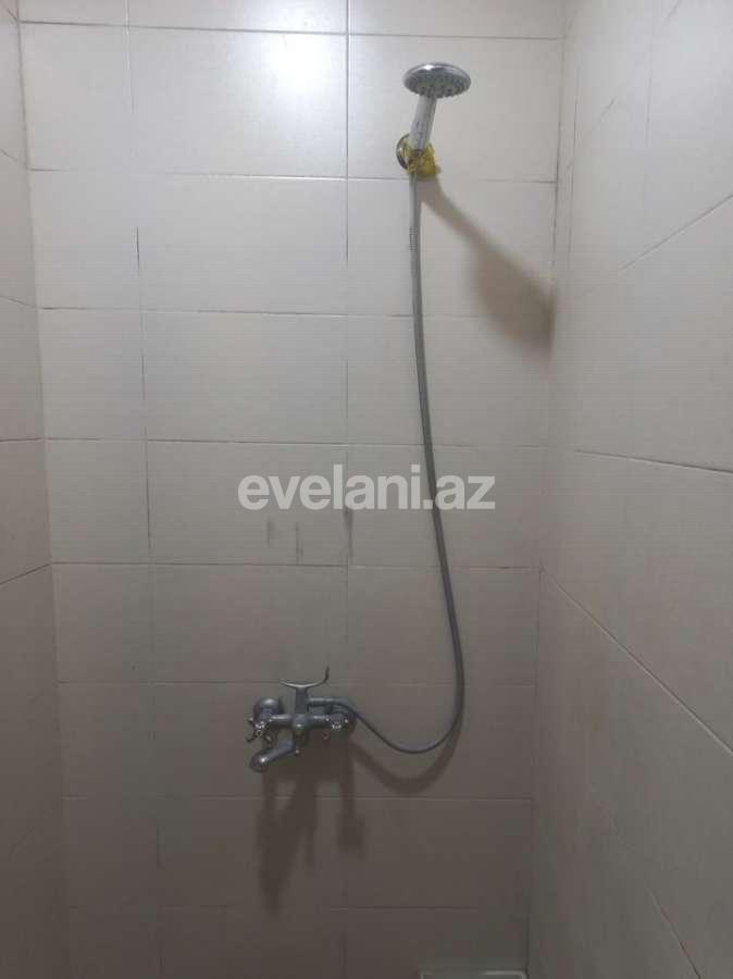 Satılır, köhnə tikili, 2 otaqlı, 50 m², Bakı, Nəsimi r, 4-cü mikrorayon q, Memar Əcəmi m.