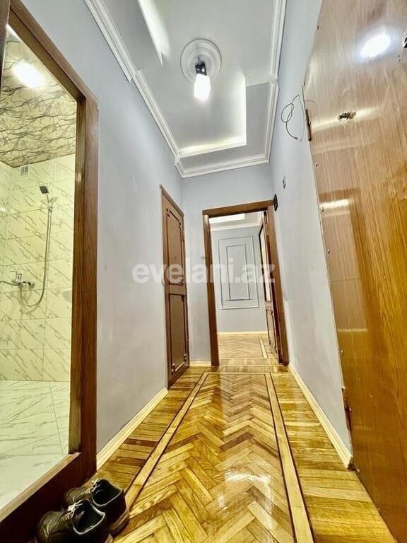 Satılır, köhnə tikili, 2 otaqlı, 60 m², Bakı, Nəsimi r, 4-cü mikrorayon q, Nəsimi m.