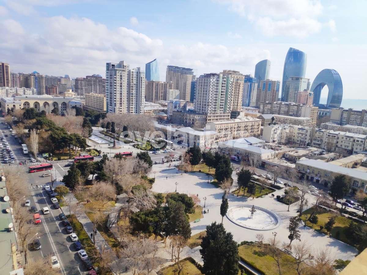 Сдаётся, новостройка, 3-комнаты, 130 m², Баку, Насиминский r, 28 мая m.