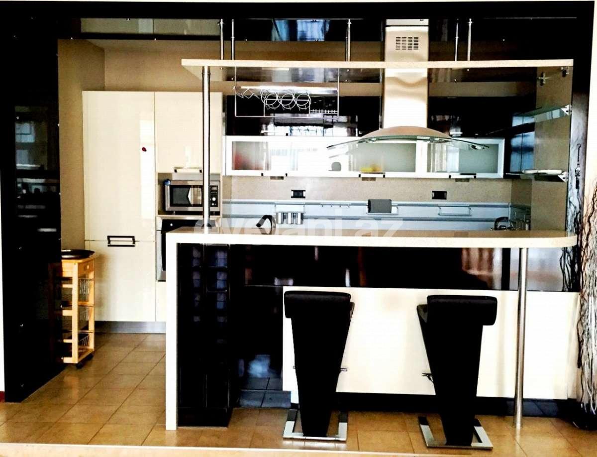 Rent, new building, 5 room, 250 m², Baku, Nasimi r, 28 may m.