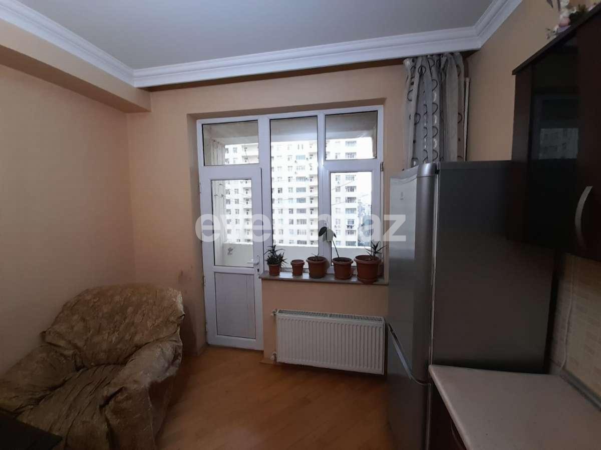 Kirayə verilir, yeni tikili, 2 otaqlı, 84 m², Bakı, Binəqədi r, 9-cu mikrorayon q, Memar Əcəmi m.
