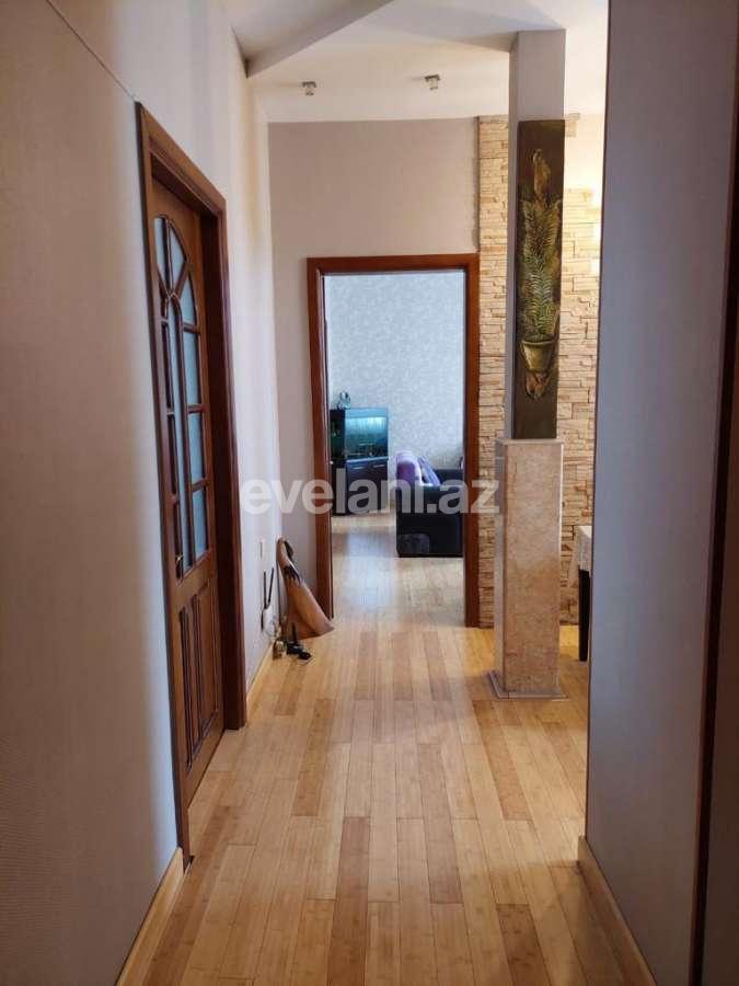 Satılır, köhnə tikili, 4 otaqlı, 110 m², Bakı, Sabunçu r, Bakıxanov q, Neftçilər m.