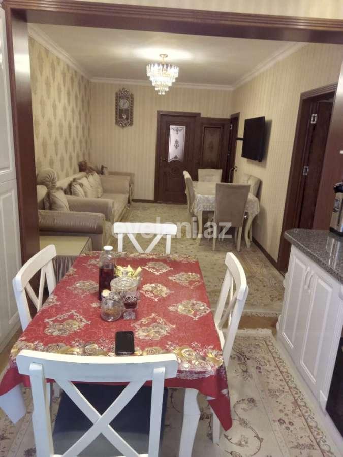 Satılır, köhnə tikili, 3 otaqlı, 70 m², Bakı, Binəqədi r, 6-cı mikrorayon q, Nəsimi m.