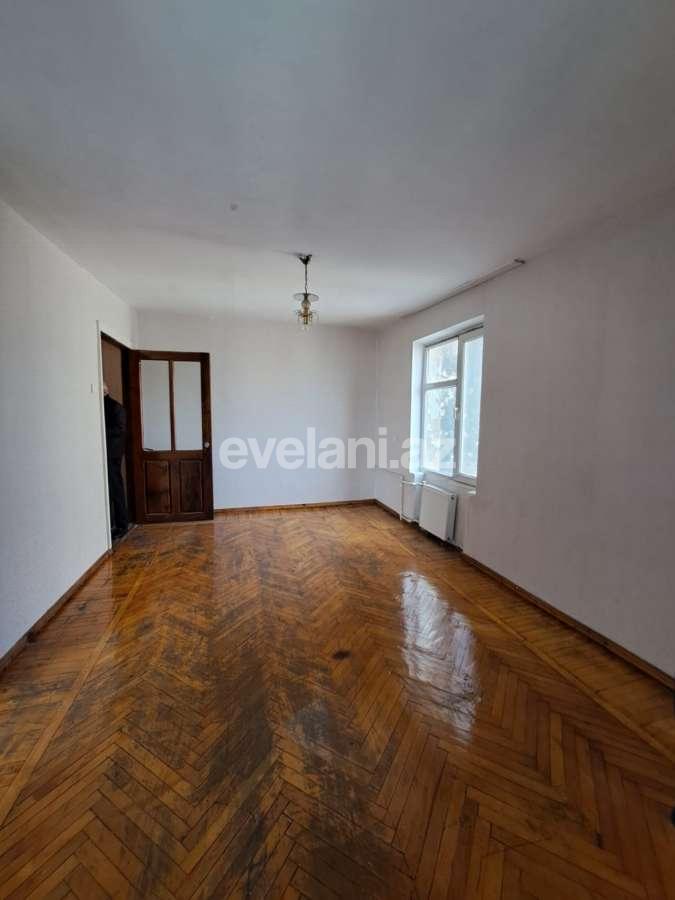 Satılır, köhnə tikili, 2 otaqlı, 40 m², Bakı, Yasamal r, Yasamal q, Elmlər Akademiyası m.