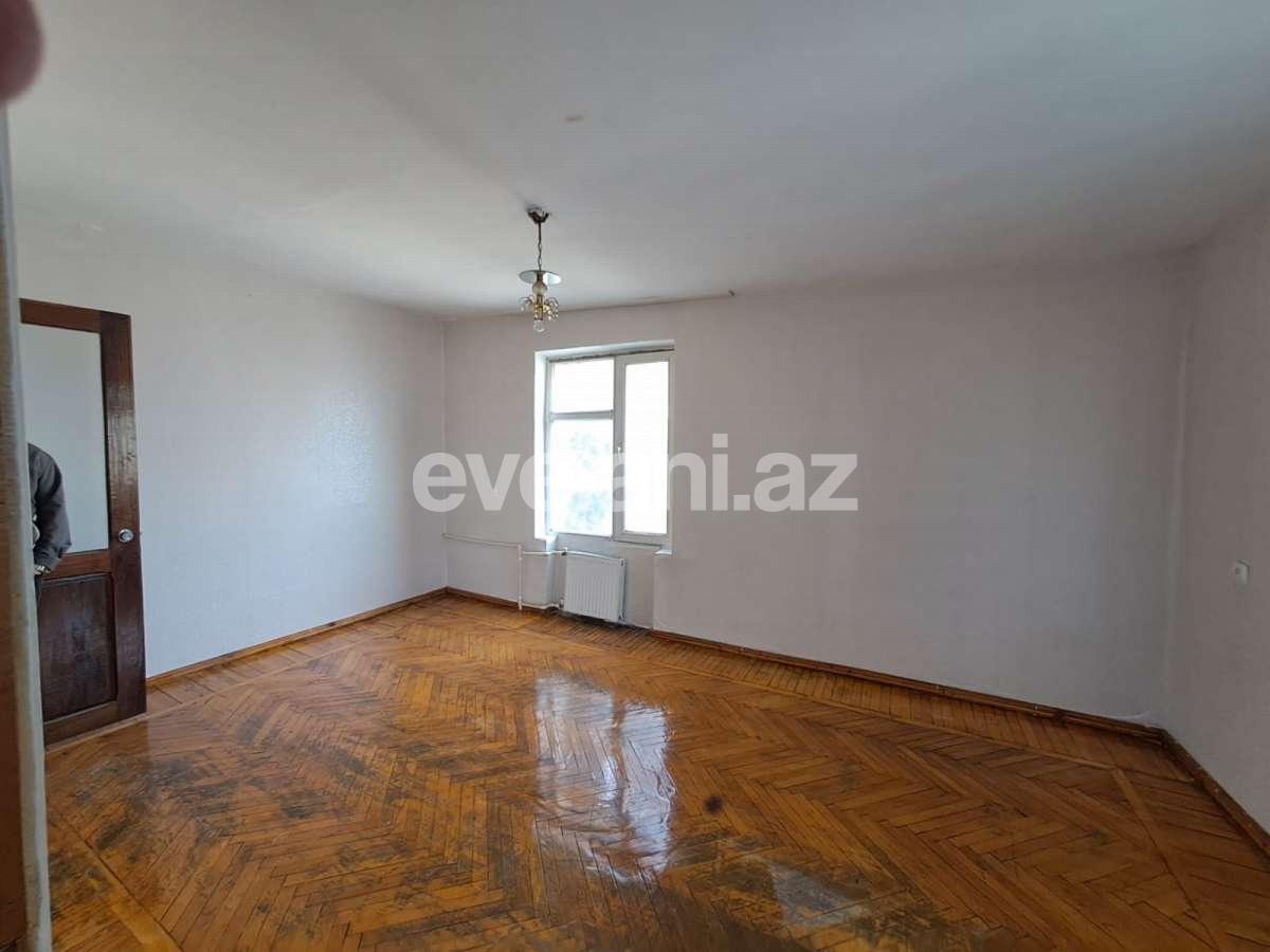 Satılır, köhnə tikili, 2 otaqlı, 40 m², Bakı, Yasamal r, Yasamal q, Elmlər Akademiyası m.