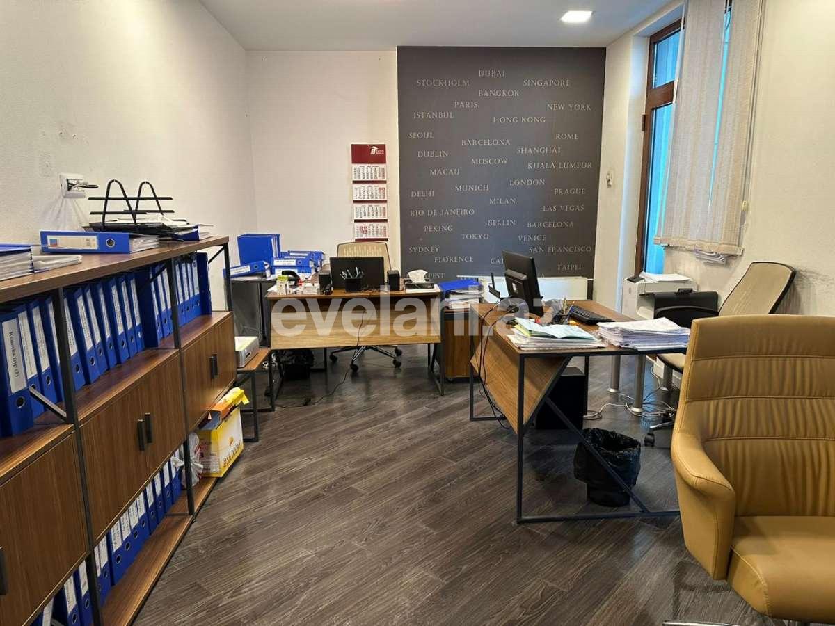 Satılır, ofis, 4 otaqlı, 180 m², Bakı, Səbail r, Sahil m.