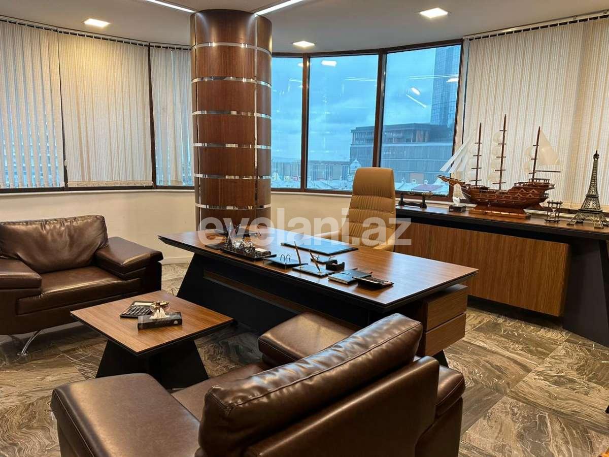 Satılır, ofis, 4 otaqlı, 180 m², Bakı, Səbail r, Sahil m.