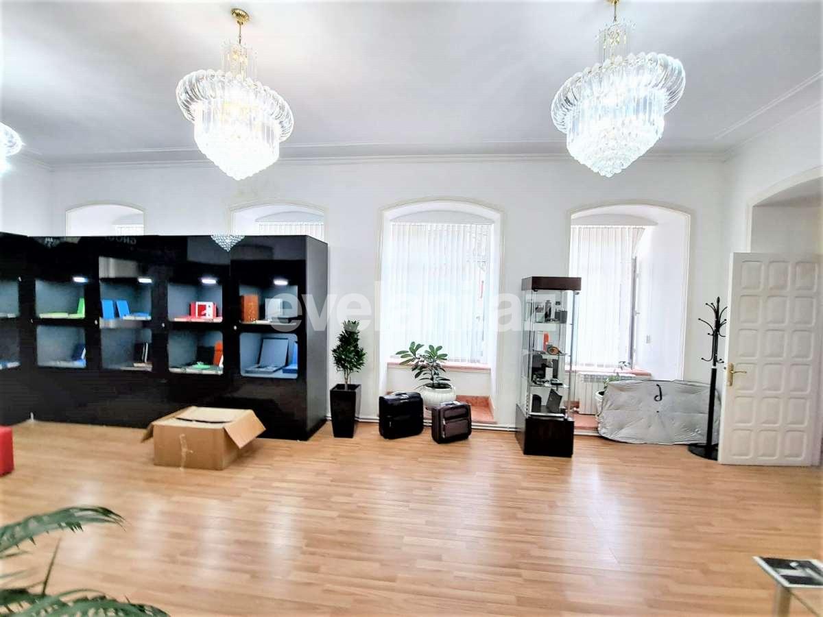 Satılır, obyekt, 200 m², Bakı, Səbail r, Sahil m.