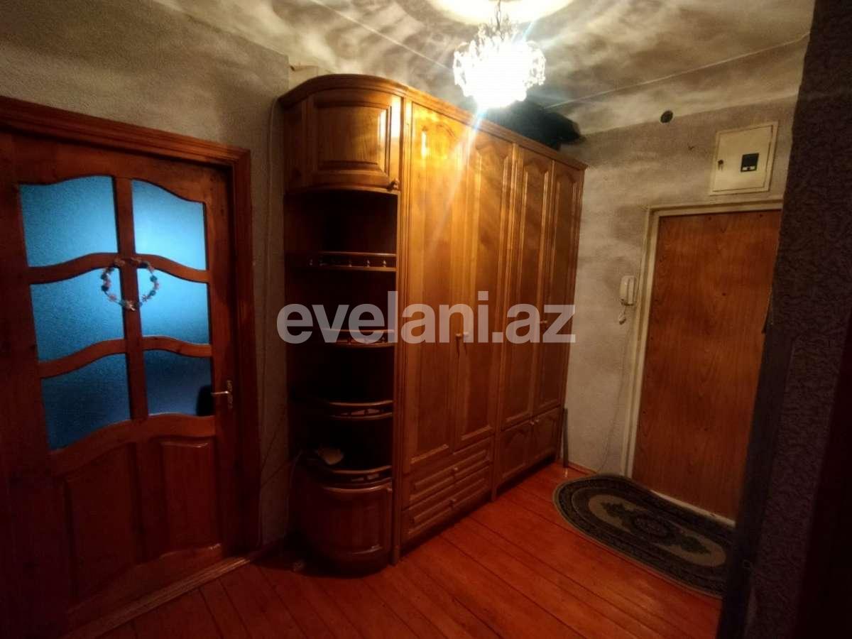 Satılır, köhnə tikili, 3 otaqlı, 90 m², Bakı, Binəqədi r, 6-cı mikrorayon q, Azadlıq prospekti m.