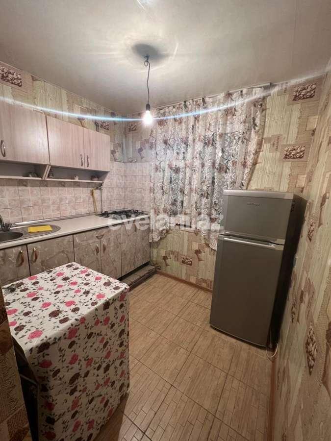 Kirayə verilir, köhnə tikili, 2 otaqlı, 50 m², Bakı, Nizami r, Neftçilər m.