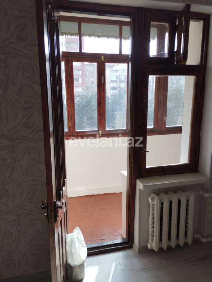 Satılır, köhnə tikili, 2 otaqlı, 60 m², Bakı, Binəqədi r, 9-cu mikrorayon q, Memar Əcəmi m.