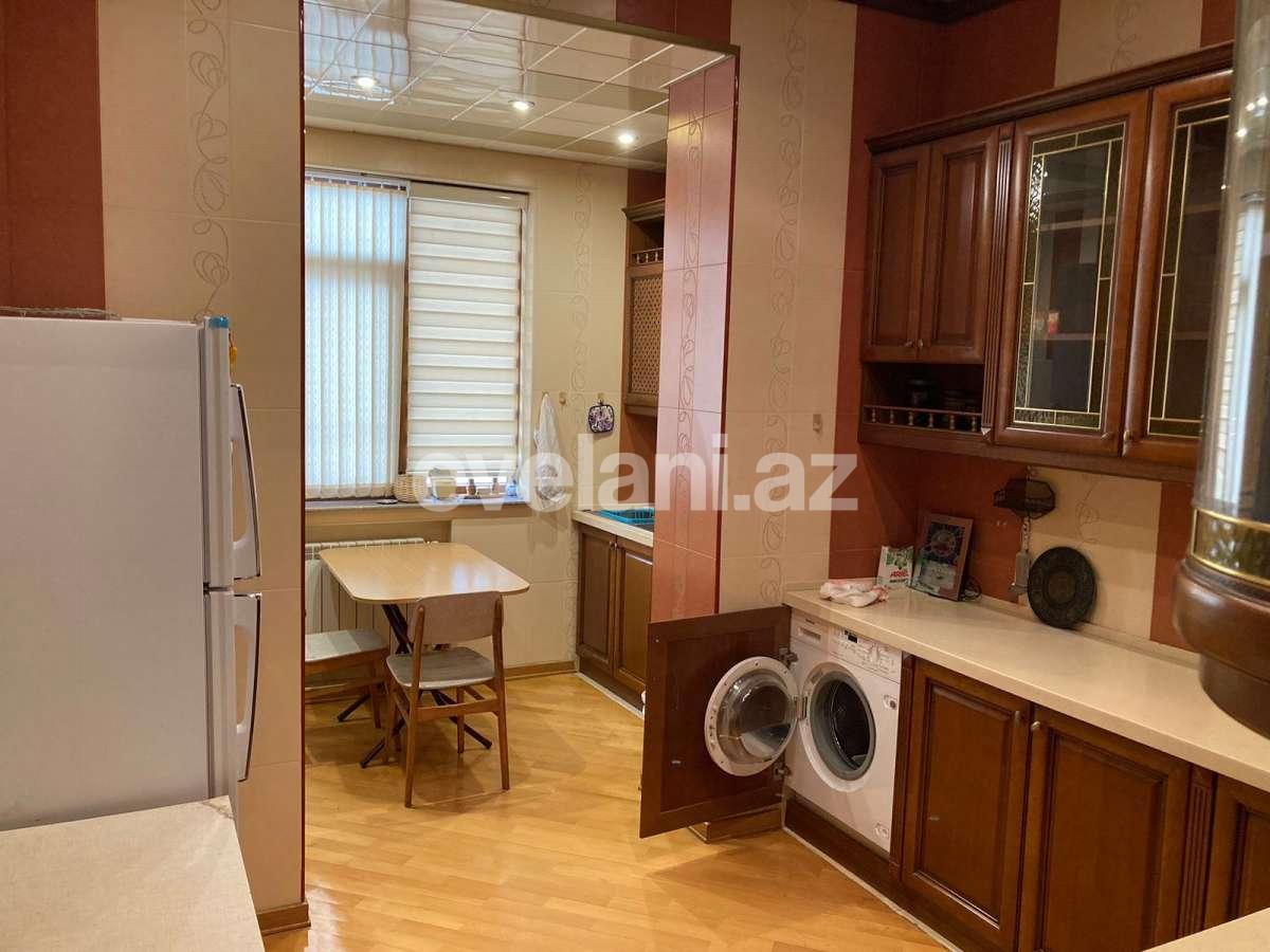 Kirayə verilir, köhnə tikili, 2 otaqlı, 70 m², Bakı, Yasamal r, Elmlər Akademiyası m.