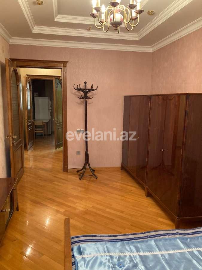 Kirayə verilir, köhnə tikili, 2 otaqlı, 70 m², Bakı, Yasamal r, Elmlər Akademiyası m.