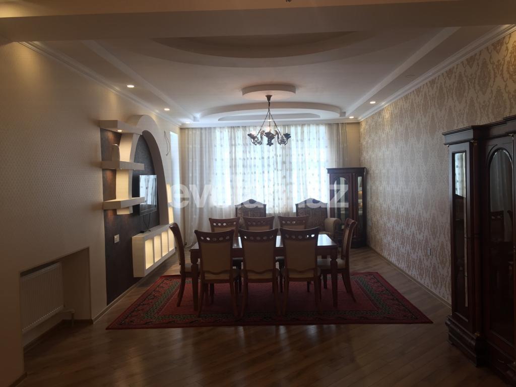 Rent, new building, 3 room, 150 m², Baku, Binagadi r, 8-th microdistrict d.