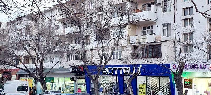 Sale, old building, 1 room, 33 m², Baku, Yasamal r.