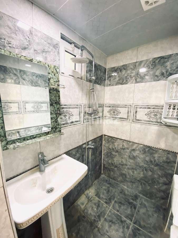 Satılır, köhnə tikili, 2 otaqlı, 60 m², Bakı, Səbail r, İçəri Şəhər m.