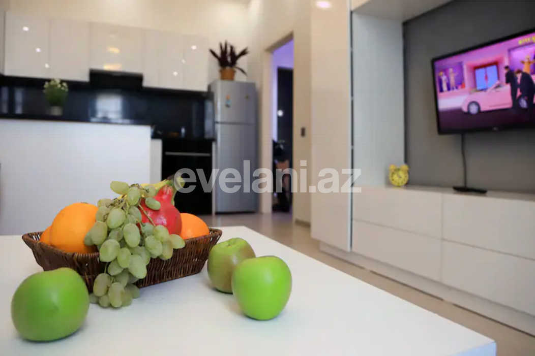 Kirayə verilir, yeni tikili, 2 otaqlı, 76 m², Bakı, Nizami r, 8-ci kilometr q, Qara Qarayev m.
