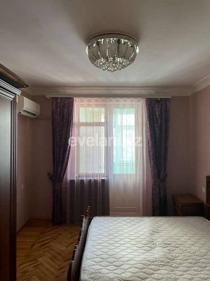 Сдаётся, вторичка, 2-комнаты, 78 m², Баку, Ясамальский r, Элмляр Академиясы m.