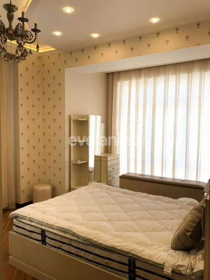 Rent, new building, 3 room, 140 m², Baku, Khatai r.