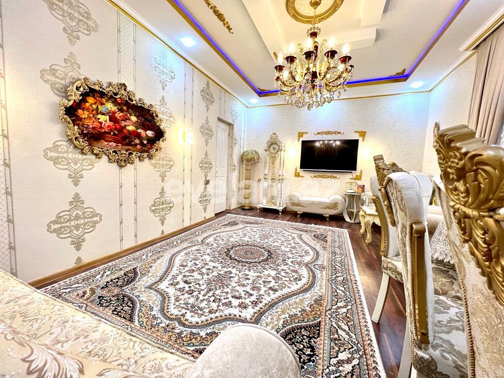 Satılır, həyət evi / bağ, 4 otaqlı, 350 m², Bakı, Abşeron r, Novxanı q.