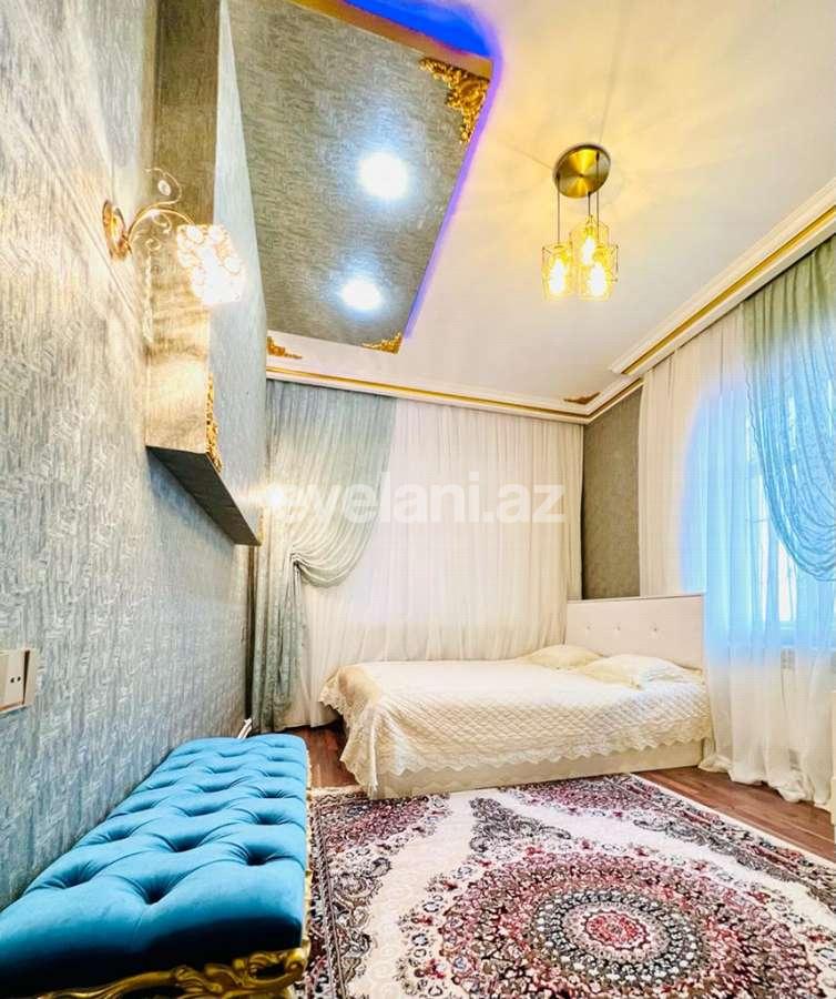 Satılır, həyət evi / bağ, 4 otaqlı, 350 m², Bakı, Abşeron r, Novxanı q.