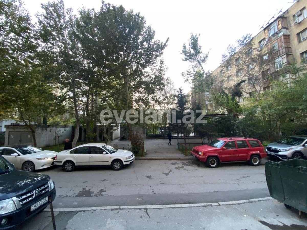 Rent, old building, 3 room, 92 m², Baku, Yasamal r, Inshaatchilar m.