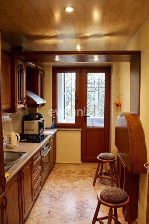 Rent, old building, 2 room, 100 m², Baku, Nasimi r, 28 may m.