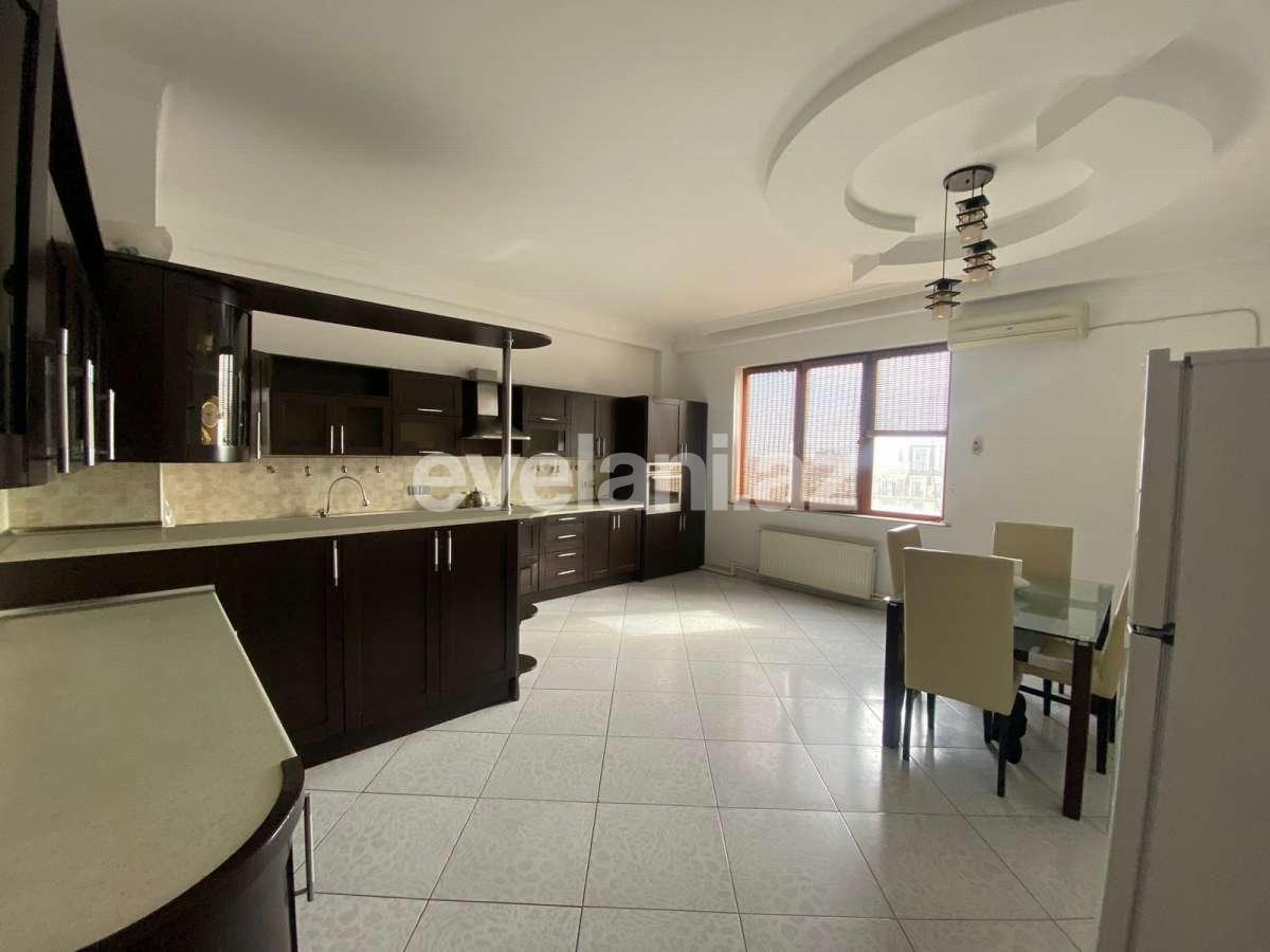 Kirayə verilir, yeni tikili, 3 otaqlı, 200 m², Bakı, Xətai r.