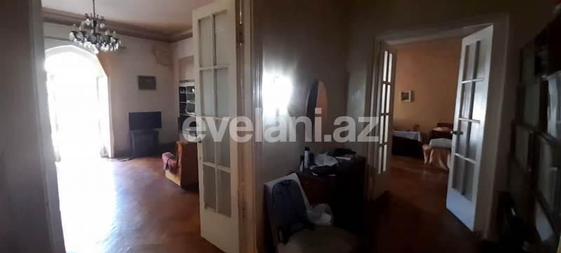 Satılır, köhnə tikili, 3 otaqlı, 70 m², Bakı, Nəsimi r.