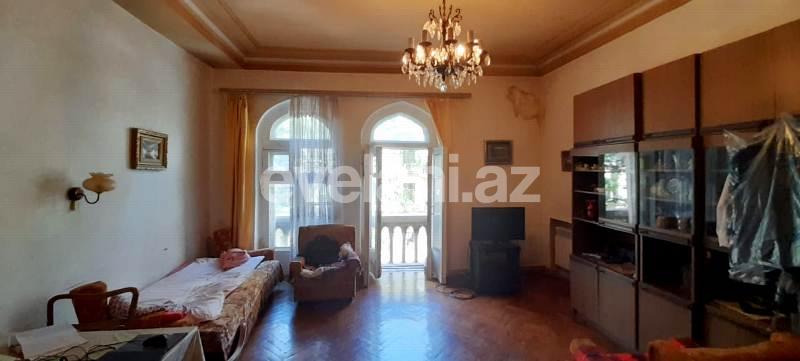 Satılır, köhnə tikili, 3 otaqlı, 70 m², Bakı, Nəsimi r.