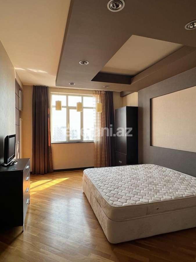 Сдаётся, новостройка, 3-комнаты, 138 m², Баку, Насиминский r, Сахил m.