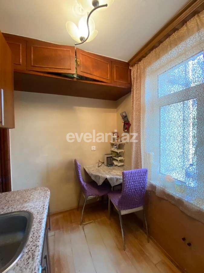 Satılır, köhnə tikili, 2 otaqlı, 40 m², Bakı, Binəqədi r, 9-cu mikrorayon q, Azadlıq prospekti m.